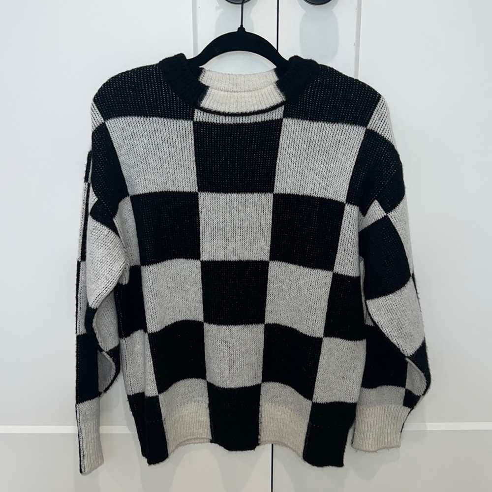 NA - KD sweater checkered